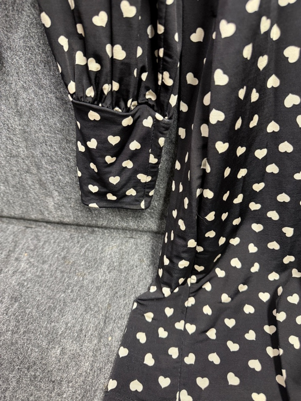 & Other Stories Black Long-Sleeve Dress with Cream Heart Print - Picture 4 of 7